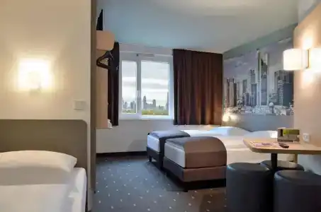 b&b Frankfurt-West - 31