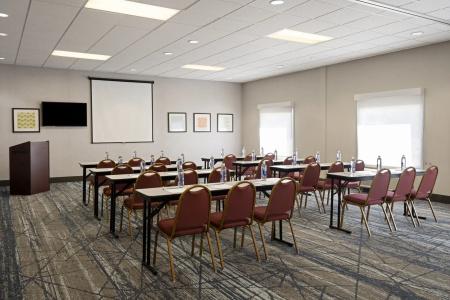 Holiday Inn Express St. Petersburg North / i-275, An Ihg - 35