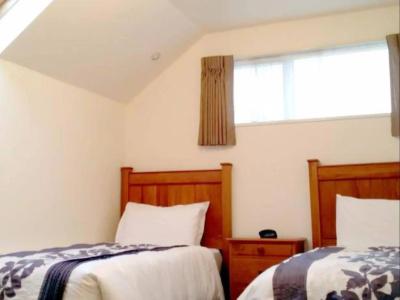 Rosewood Court - 22