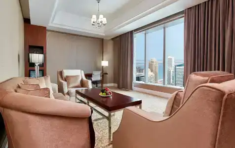 Crowne Plaza West Bay, An Ihg - 11
