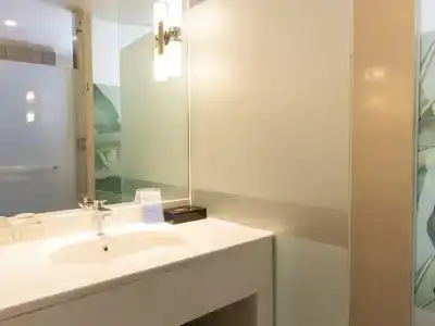 Holiday Inn Express Phuket Patong Beach Central, An Ihg - Sha Plus - 9