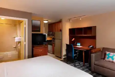 TownePlace Suites Houston Intercontinental Airport - 39
