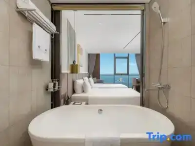 Le Hoang Beach Danang - 147