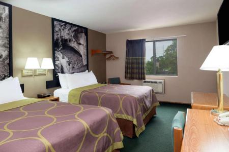 Super 8 by Wyndham NE - 18