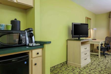 Hilton Garden Inn - 24