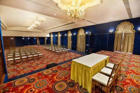 Nirbana Palace - A Heritage and Spa - 37