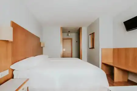 Isasa - 30