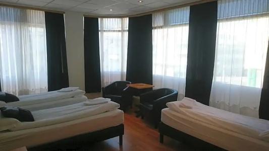 4th Floor - 18