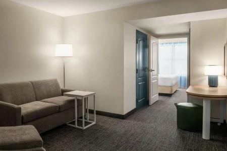 Country Inn & Suites by Radisson Near Universal - 41