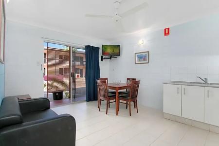 Cairns City Palms - 95