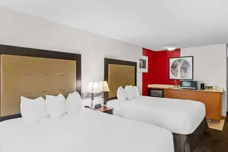 Ramada by Wyndham SeaTac Airport - 6