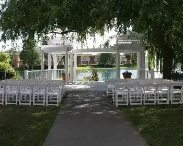 Red Lion Woodlake - 20