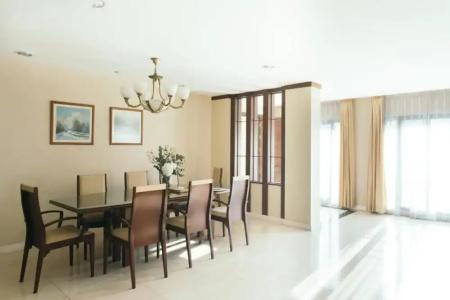 Thomson Residence - 228