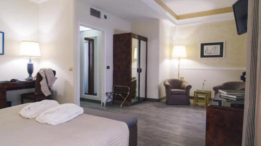 Grand Excelsior's - 155