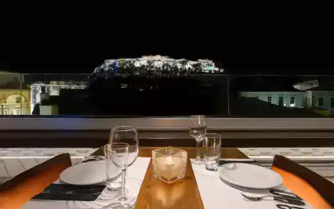 360 Degrees - 23