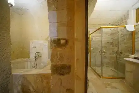 Serenus Cave Suites - 83