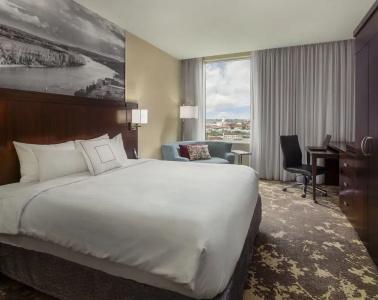 Courtyard Marriott Portland City Center - 2