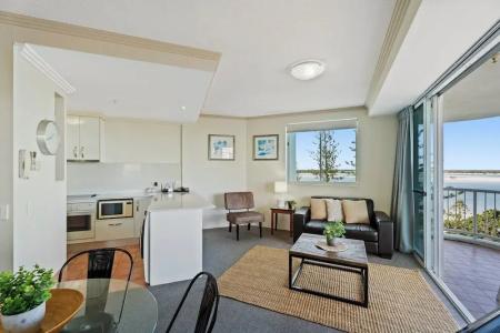 Crystal Bay On The Broadwater - 250