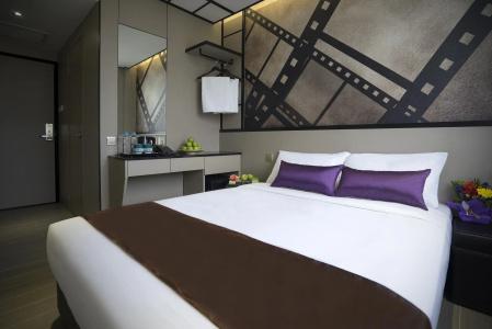 81 Premier Hollywood - SG Clean - 2