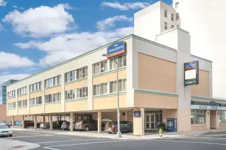Howard Johnson by Wyndham Atlantic City - 0