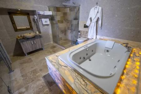 Underground Cave Suites - 135