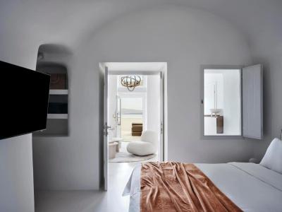 Andronis Boutique - 5