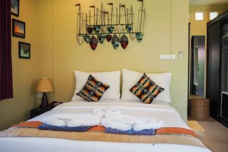 Lanta Castaway Beach Resort - 61