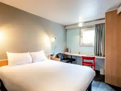 ibis Bourges Centre - 1