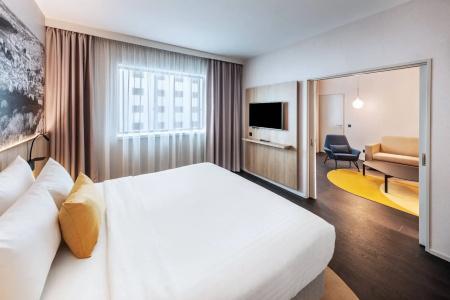 Courtyard by Marriott Prague Airport - 5