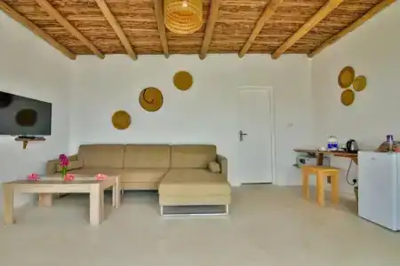 Zanbluu Beach - 1