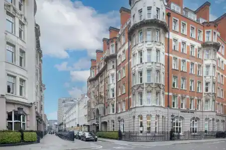 Radisson Blu Edwardian Kenilworth, London - 0