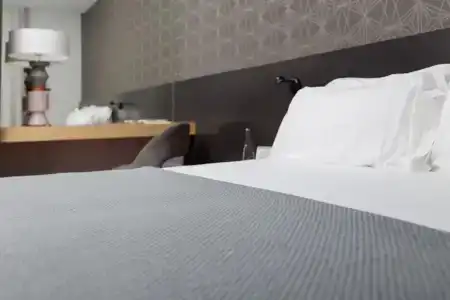 Suites 1478 - 4