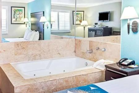 Cabana Inn & Suites - 50
