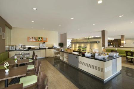 Holiday Inn Express Frankfurt Messe, An Ihg - 23