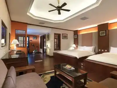 Grand Lexis - 3