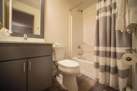 Sun & Ski Inn and Suites - 38