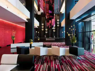 Hi Inn Century Park - 1