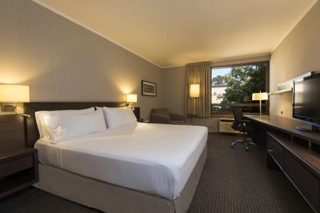 Holiday Inn Express -, An Ihg - 36