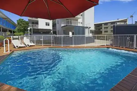 Sandy Shores Luxury Holiday Units - 36