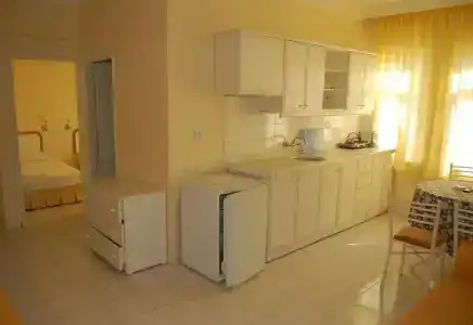 Side Linda Apart - 27