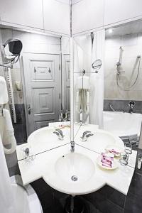 Relax Comfort Suites - 23