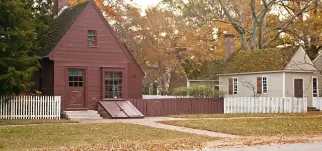 Colonial Houses - A Colonial - 14