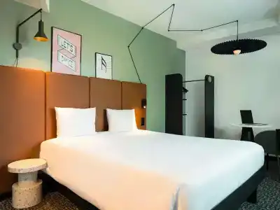 ibis Lausanne Centre - 4