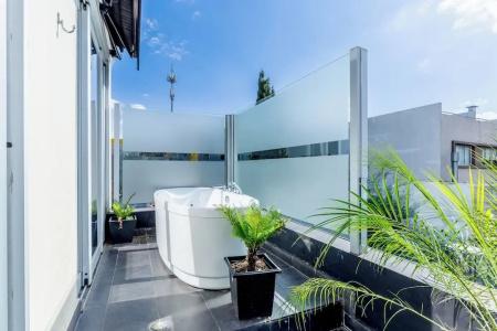 1828 Smart Boutique - 145