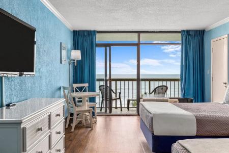 North Shore Oceanfront Resort - 3