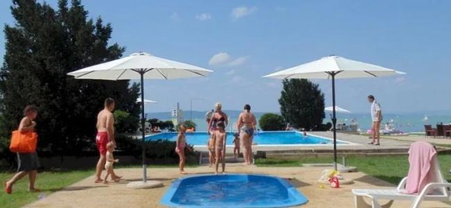 Hungária - 13
