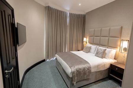 The Crescent Hyde Park - 3