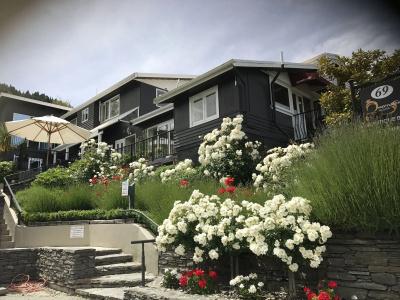 Queenstown House Boutique and Apartments - 17