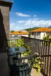 Life Gallery - 150