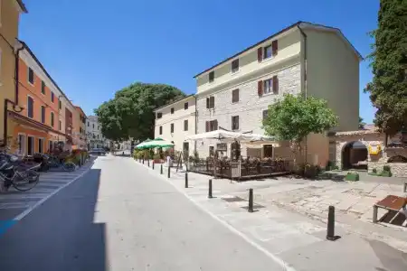 Rivalmare Boutique - 54